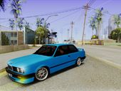 BMW E30